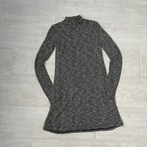 BCBG Sweater Dress Long Sleeve Mini Herringbone Knit Black & White Mock Neck XS